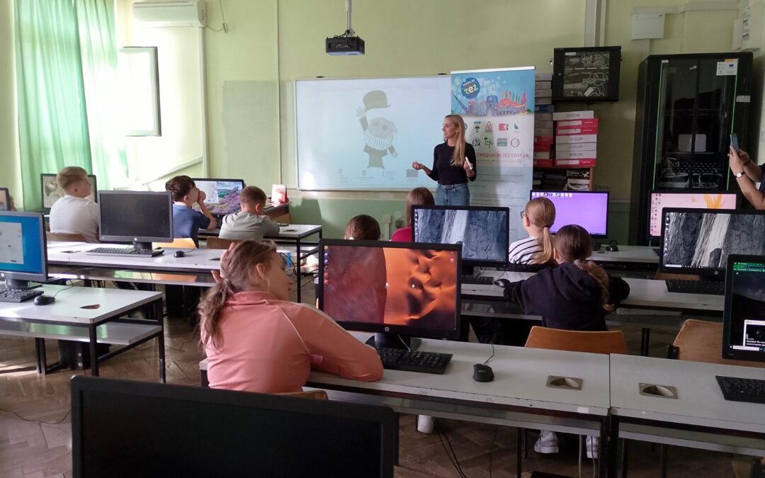 MOBILNI MULTIMEDIJALNI ZEZ CENTAR
